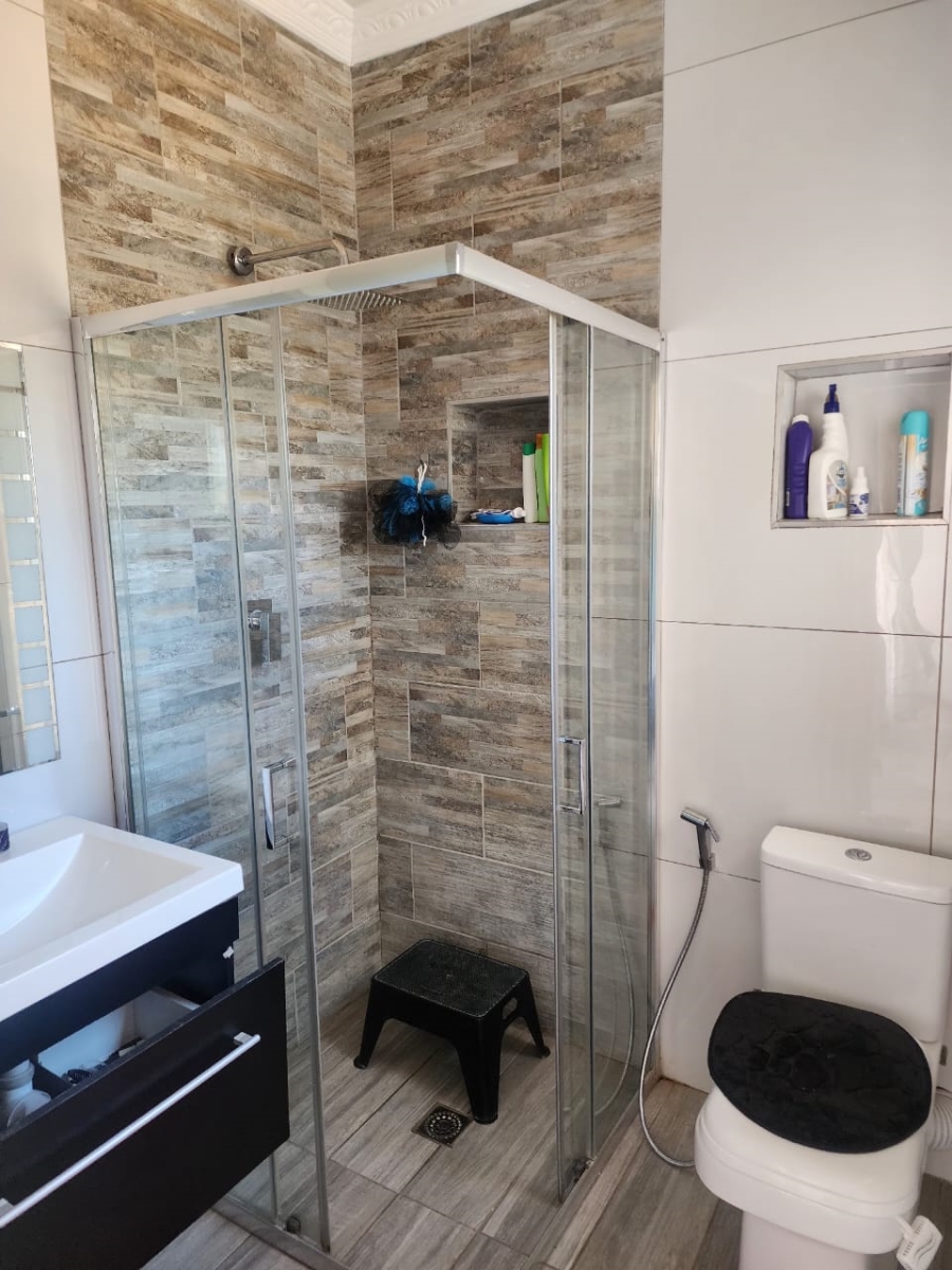 3 Bedroom Property for Sale in Manzil Park North West